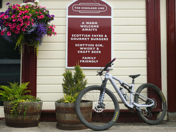 Aviemore DM Bin S Adrw Lnstr Phto 06