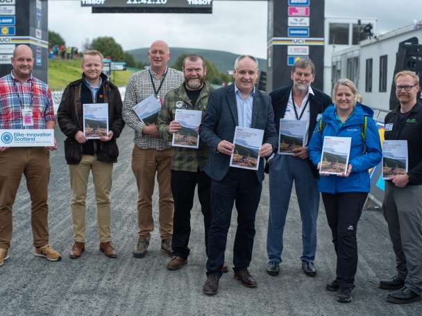 Group Shot Start Finish Line