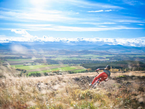 Image for Decathlon Guide Tarland